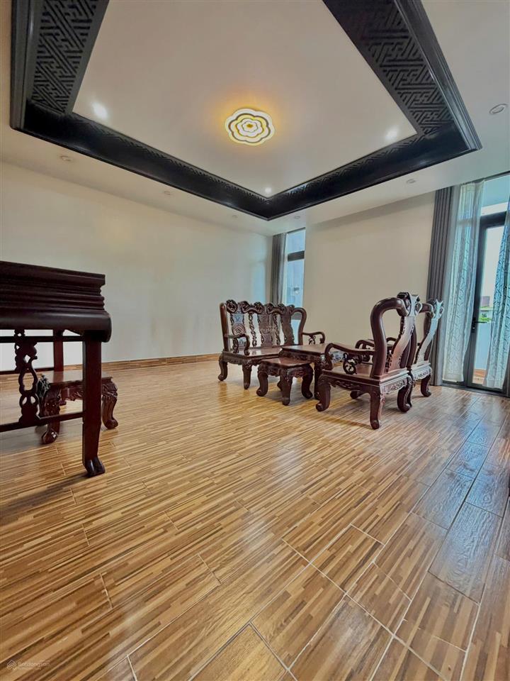 Bán gấp căn góc 3/2 và đường số 17, vị trí phù hợp kinh doanh nhiều ngành nghề