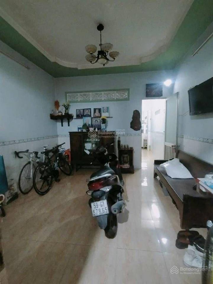 Hẻm 10 m bùi văn ngữ hương lộ 80b ngay chợ .ngang 4m x15m 2 tầng 3 pn 2 wc đường 10m chỉ 5.1 tỷ