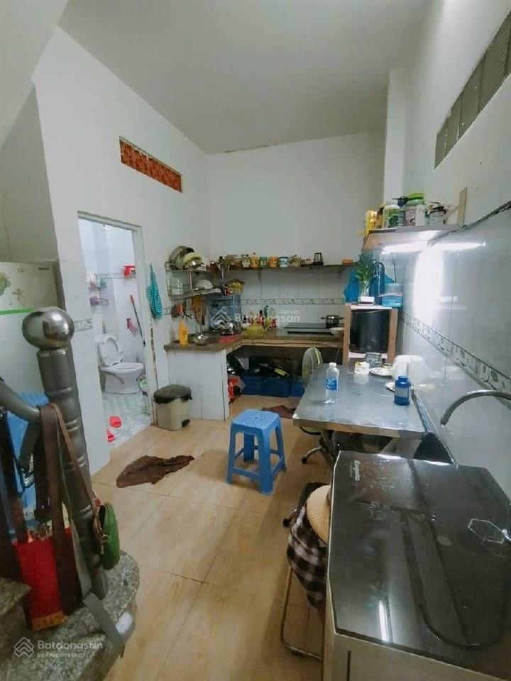 Hẻm 10 m bùi văn ngữ hương lộ 80b ngay chợ .ngang 4m x15m 2 tầng 3 pn 2 wc đường 10m chỉ 5.1 tỷ