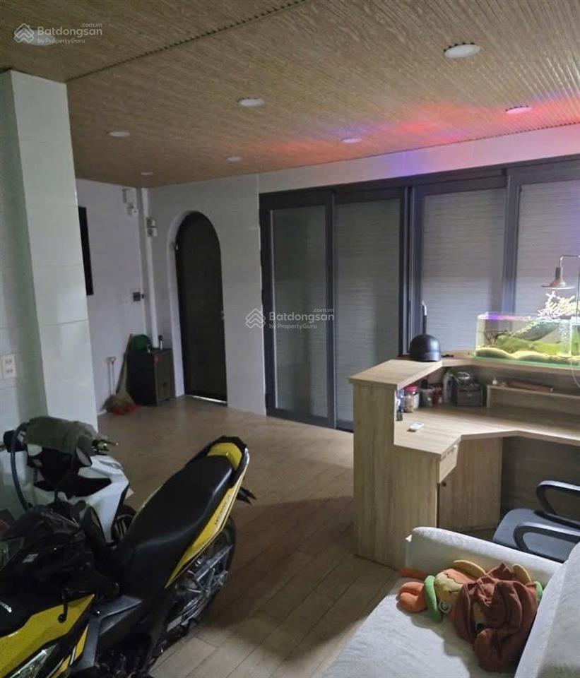 Mặt tiền kinh doanh lương ngọc quyến  gò vấp  ngang 5,8m  kết cấu 2 tầng. giá 3,9 tỷ