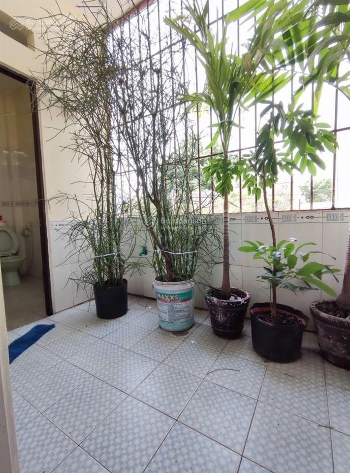 Mới về 2 mặt tiền kinh doanh đa ngành nghề.. mỹ huề giá chỉ 6.3 tỷ. dt 147m2. xây 2 tầng 4p