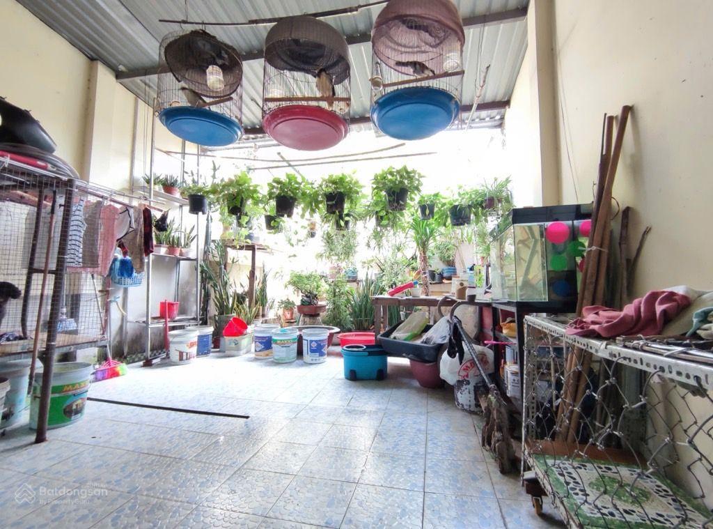 Mới về 2 mặt tiền kinh doanh đa ngành nghề.. mỹ huề giá chỉ 6.3 tỷ. dt 147m2. xây 2 tầng 4p