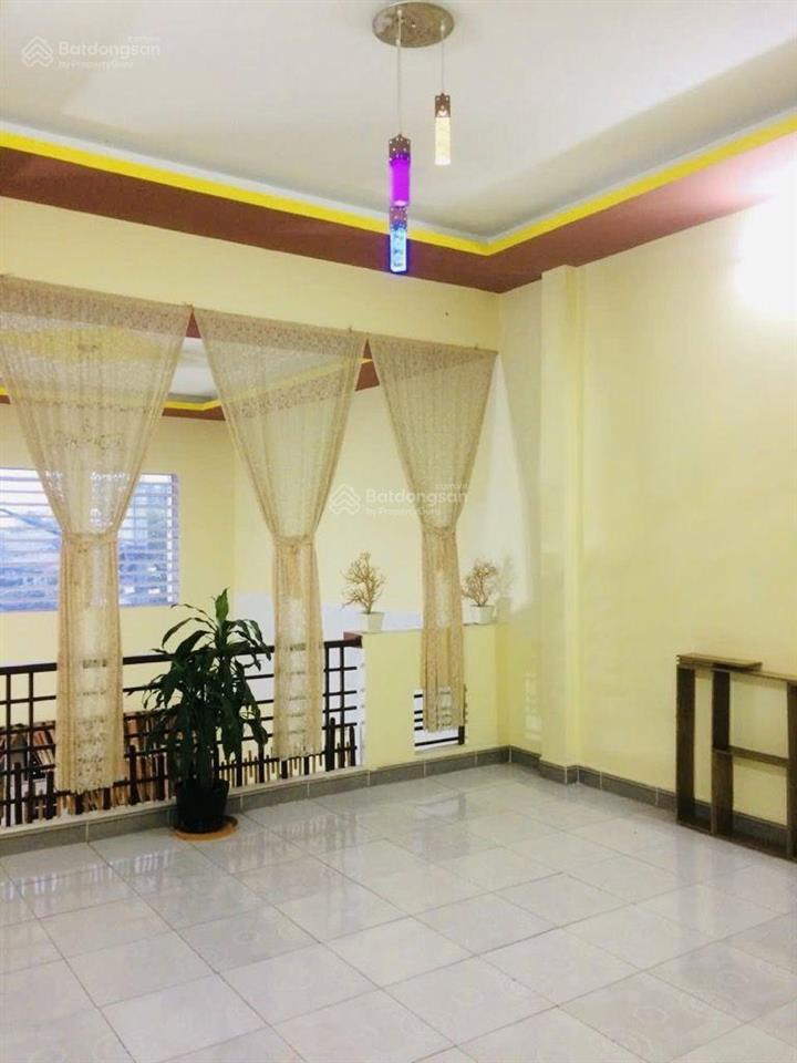 Mới về 2 mặt tiền kinh doanh đa ngành nghề.. mỹ huề giá chỉ 6.3 tỷ. dt 147m2. xây 2 tầng 4p