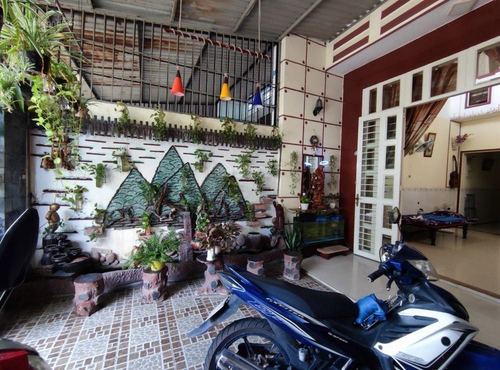 Mới về 2 mặt tiền kinh doanh đa ngành nghề.. mỹ huề giá chỉ 6.3 tỷ. dt 147m2. xây 2 tầng 4p