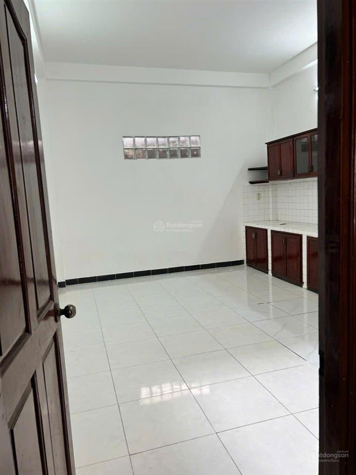 Bán nhà hẻm xe tải tránh nhau nguyễn minh hoàng k300 vị trí thoáng mát 3 tầng .67m2 .chỉ 16 tỷ tl