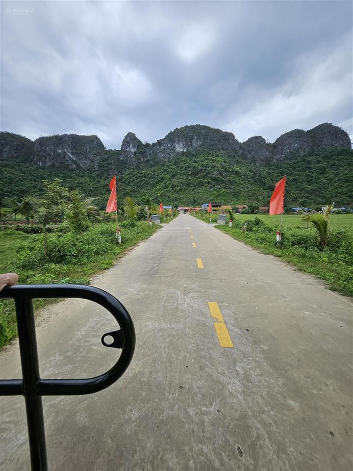 Bán đất tại mặt hồ đá bạc, 1 tỷ, 150 m2, 9m mặt