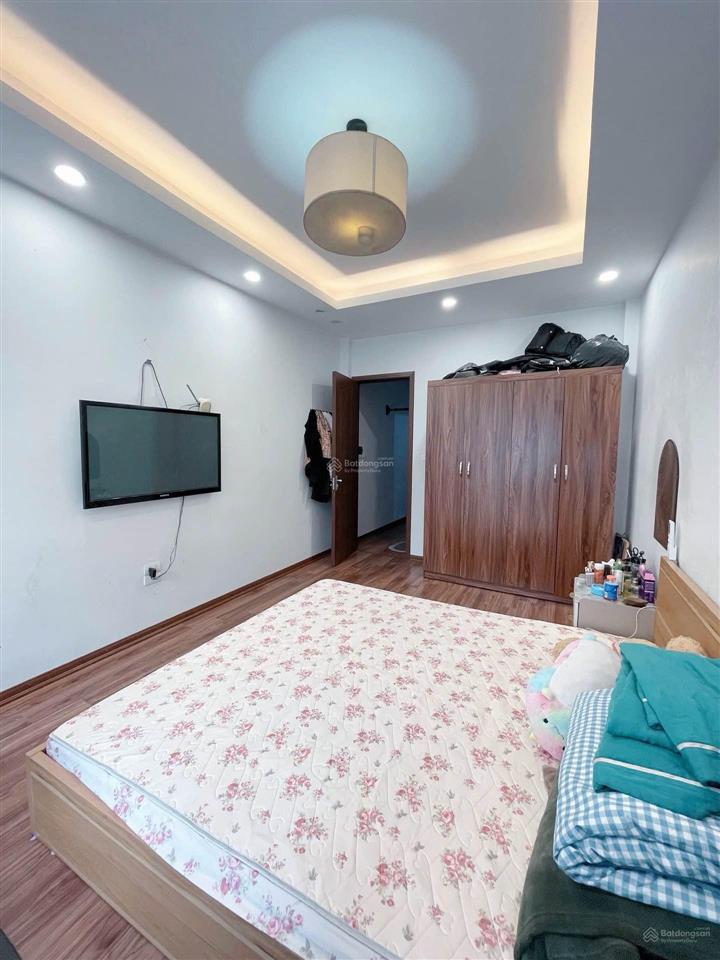 Bán nhà hồng mai ngõ thoáng, diện tích 45m, xây 5 tầng mới giá 11.3 tỷ