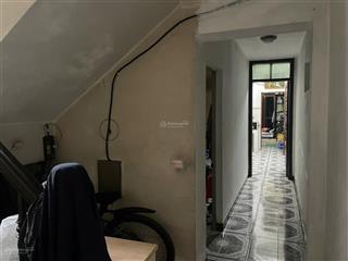 Chính chủ bán nhà tam trinh  hoàng mai  ô tô đõ cổng 53m2 3 tầng, giá 8.5 tỷ