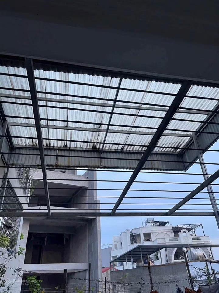 Cho thuê nhà nguyên căn phố gia thượng  ngọc thụy  ô tô tránh, vỉa hè  4pn  đủ nội thất