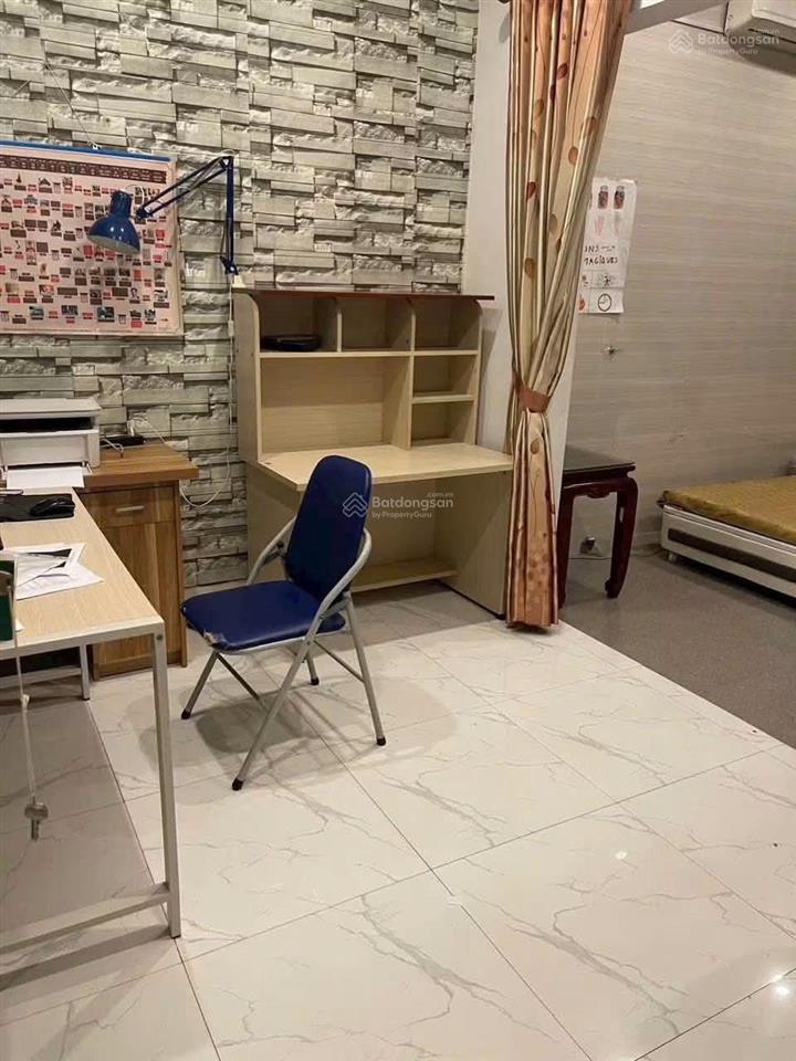 Cho thuê nhà nguyên căn phố gia thượng  ngọc thụy  ô tô tránh, vỉa hè  4pn  đủ nội thất