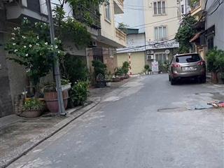 Cho thuê nhà nguyên căn phố gia thượng  ngọc thụy  ô tô tránh, vỉa hè  4pn  đủ nội thất