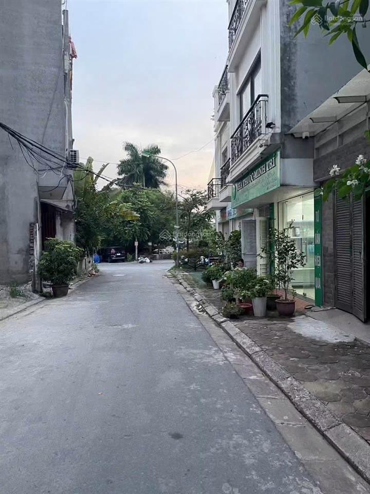 Cho thuê nhà nguyên căn phố gia thượng  ngọc thụy  ô tô tránh, vỉa hè  4pn  đủ nội thất