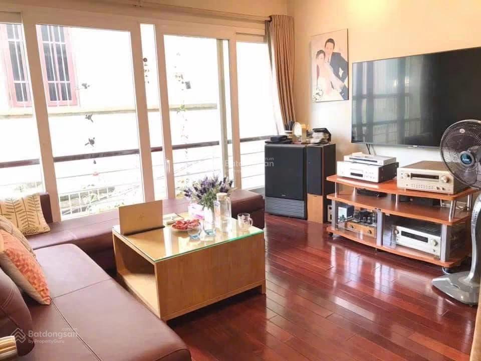 Cho thuê biệt thự sân vườn phố thạch bàn  ô tô tránh, vào nhà  làm vp  khách nước ngoài