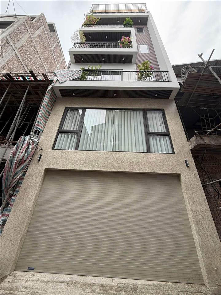 Cho thuê nhà bát khối  cổ linh  50.5m2  thang máy  23triệu