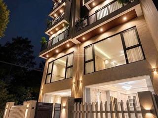 Cho thuê nhà ngọc thụy mới tinh  4 phòng ngủ, thang máy, ô tô đỗ cổng, nhận cả khách nước ngoài