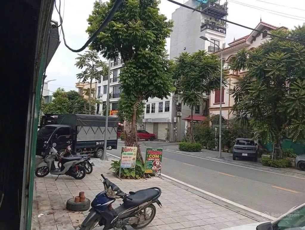 Cho thuê kho xưởng tại lê đại  ngọc thuỵ  vỉa hè  ô tô tránh  kinh doanh, kho xưởng