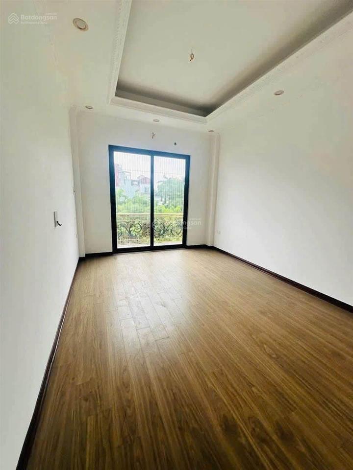 Cho thuê nhà tư đình  36m2  thang máy  13 triệu  phù hợp với kinh doanh