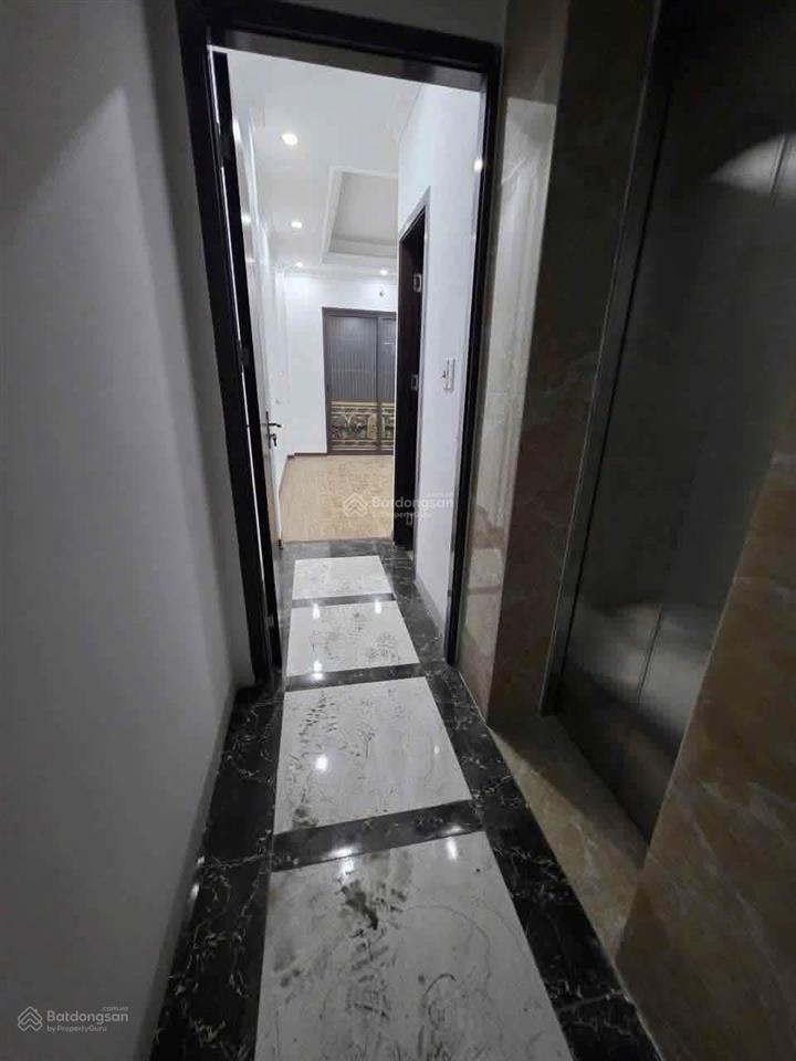 Cho thuê nhà tư đình  36m2  thang máy  13 triệu  phù hợp với kinh doanh
