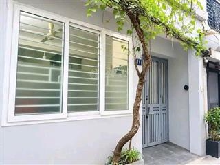Cho thuê nhà bồ đề  35m2  3pn  9 triệu