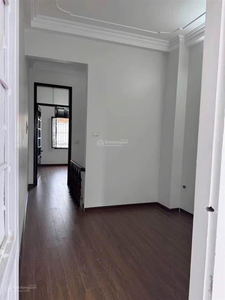 Cho thuê nhà ngọc thụy  ô tô tránh  dừng đỗ  di chuyển trung tâm thành phố mất vài phút