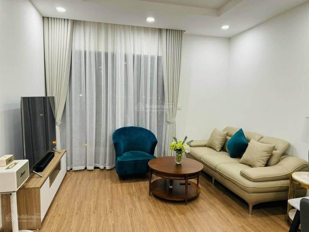Cho thuê căn chung cư grand jardin sài đồng  2pn +1 , 2wc  nội thất đầy đủ  làm vp, nhà ở