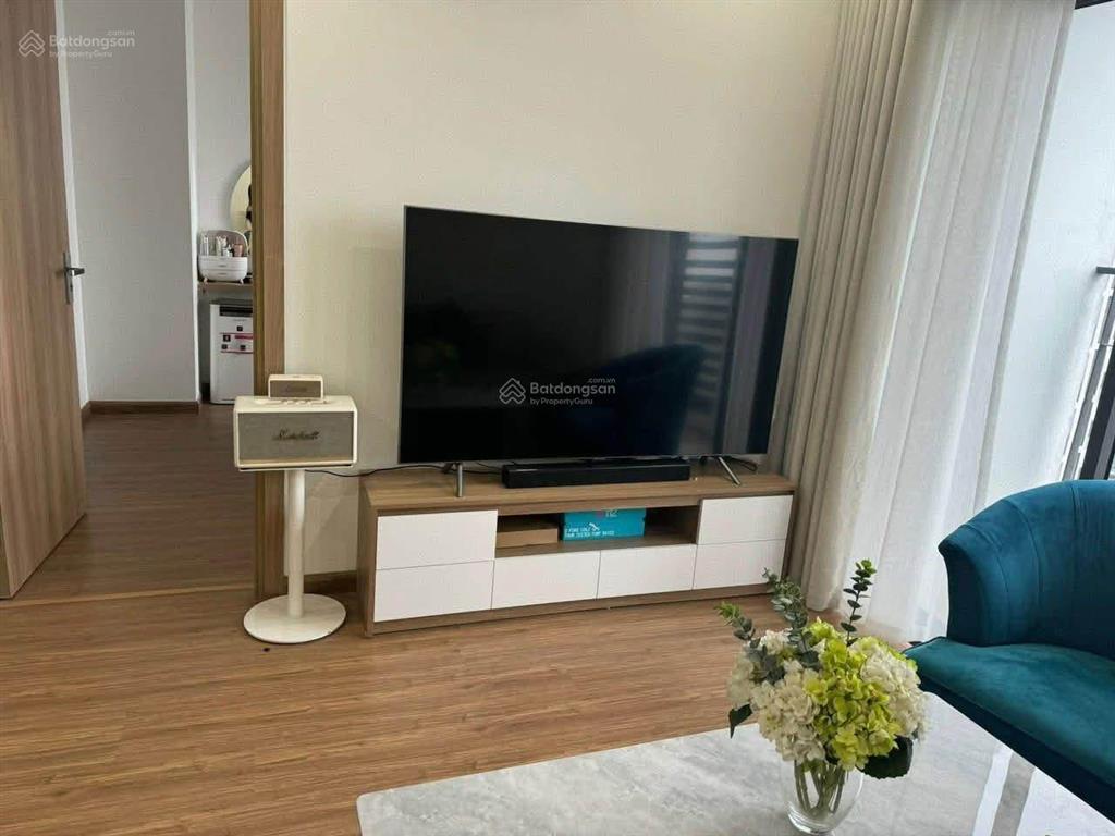 Cho thuê căn chung cư grand jardin sài đồng  2pn +1 , 2wc  nội thất đầy đủ  làm vp, nhà ở