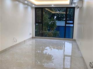 Cho thuê nhà ngọc thụy  133m2  tiện di chuyển sang tt hà nội
