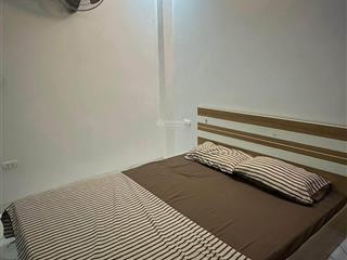 Cho thuê nhà nguyên căn phố lâm du  bồ đề  ô tô đỗ ngày đêm cách 20m  4pn  đầy đủ nội thất