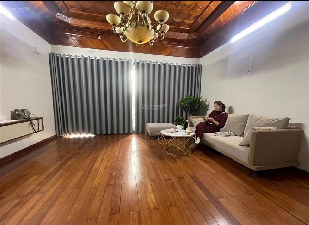 Bán nhà gia lâm  view hồ  ô tô tránh 12 tỷ  7 tầng thang máy