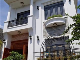 Bán biệt thự mặt tiền gần chợ hiệp bình, phường hiệp bình chánh, thủ đức