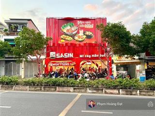 Mặt tiền lê văn việt, q9, 296m2 (12 x 25m), dòng tiền 1,2tỷ/năm