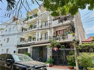 Nhà đẹp 3 tầng ngay đại học luật hiệp bình chánh, 65m2, 4pn, 7,5 tỷ tl