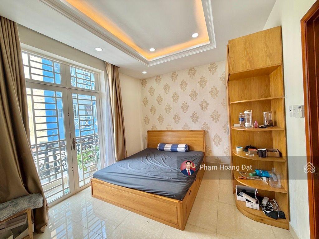 Nhà đẹp 3 tầng ngay đại học luật hiệp bình chánh, 65m2, 4pn, 7,5 tỷ tl