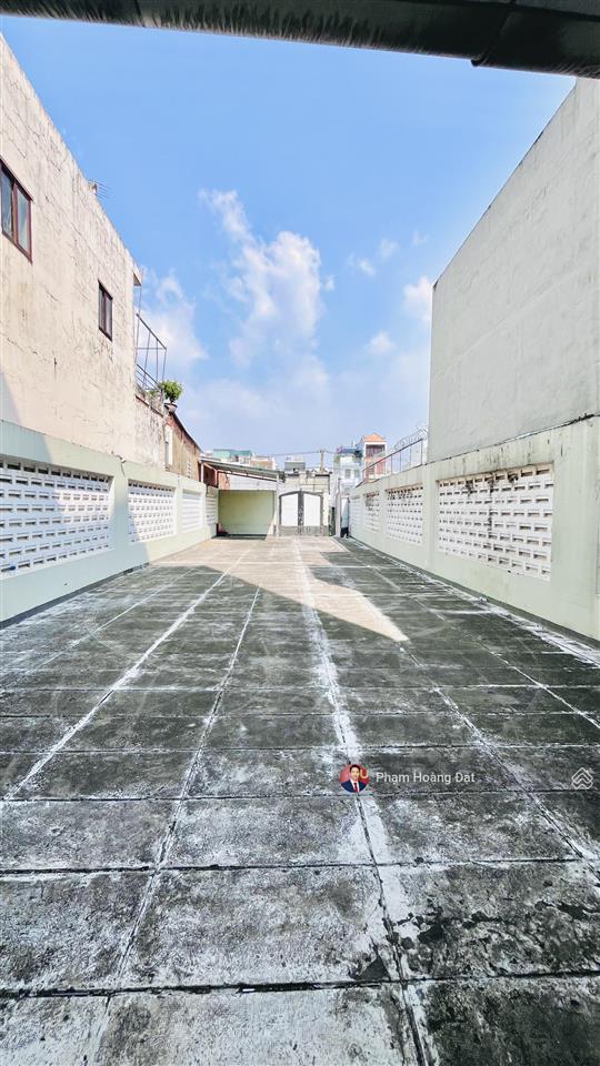 Chính chủ bán nhà mặt tiền ql 1k, phường đông hoà, 894m2, 4 tầng hầm