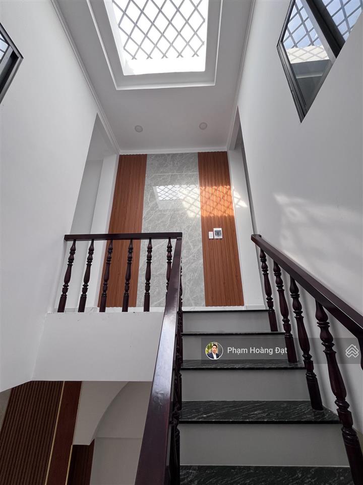 Bán nhà gần bcons thống nhất, làng đại học quốc gia, 73m², full nội thất