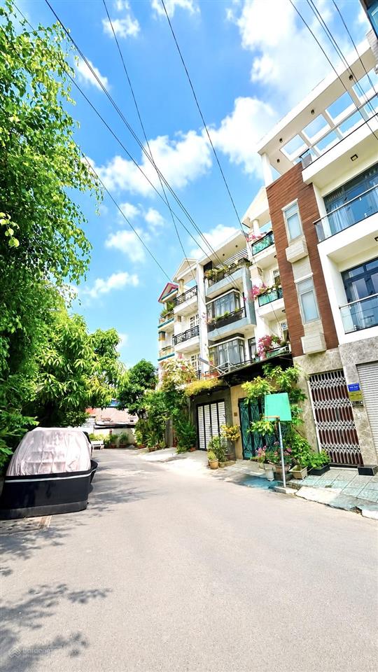 Nhà đẹp 4 tầng ngay đại học luật, hiệp bình chánh, nhỉnh 9 tỷ