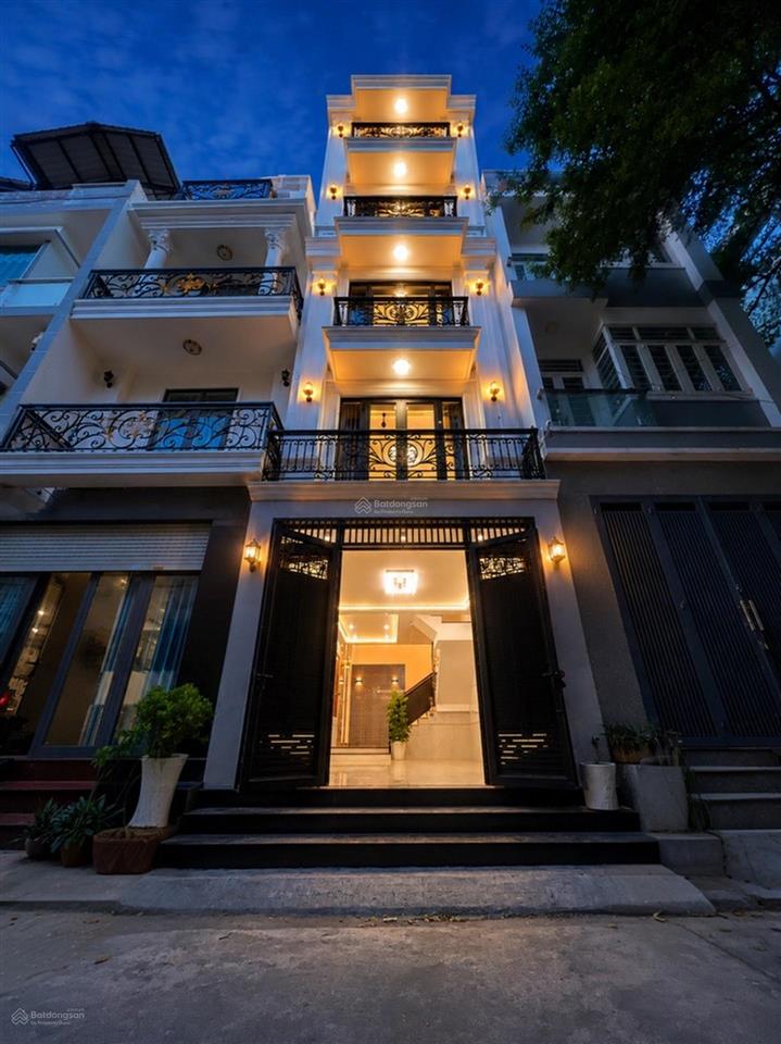 Bán nhà mới 5 tầng sát vách vạn phúc city, cổng đinh thị thi, nhỉnh 8 tỷ