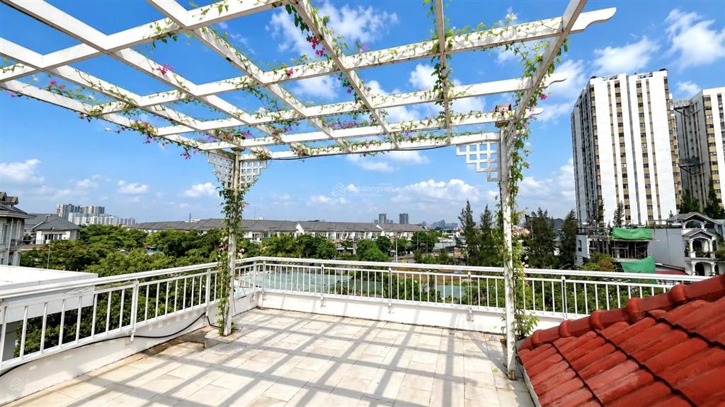 Chính chủ bán biệt thự song lập ngay đường liên phường, 180m2 (10 x 18m), giá tốt