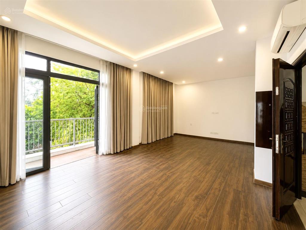 Chính chủ bán biệt thự song lập ngay đường liên phường, 180m2 (10 x 18m), giá tốt