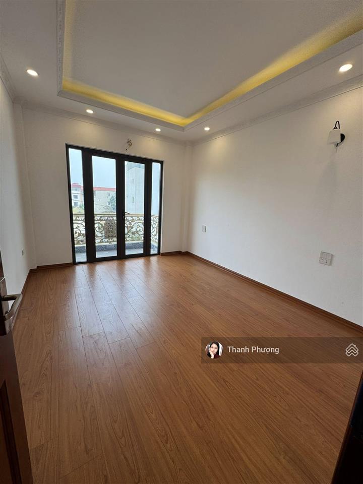 Bán nhà view hồ điều hòa an thắng, biên giang. 5 tầng 32m2 giá 3.75 tỷ. 500m ra ql6.  0966 929 ***
