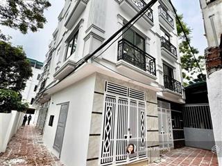 Lô góc ô tô đỗ gần. 4 tầng. 33m2. chỉ 3.75 tỷ. di chuyển ql6 cầu mai lĩnh khoảng 10p.  0966 929 ***