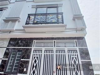 Nhà xây mới dt rộng 40m2, 4 tầng, giá bán 3.25 tỷ. ô tô đỗ đầu ngõ 10m. di chuyển ql6 chỉ 5p.