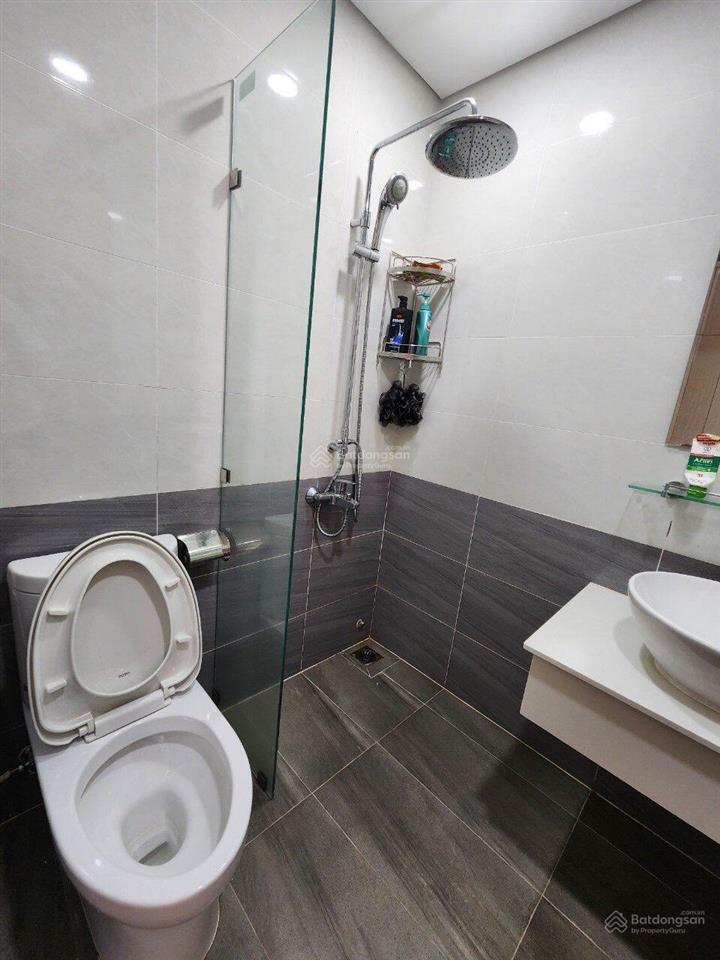 Cần bán căn 60m2 2pn2wc giá chỉ 2,3 tỷ bao sang tên