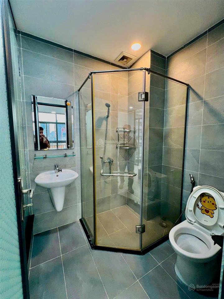 Cho thuê căn hộ quận 1 gần bùi viện, nguyễn huệ, ngã 6 phù đổng, ban công full nội thất, thang máy