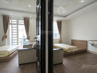 Cho thuê căn hộ 2pn ban công, máy giặt riêng trung tâm q10 gần hà đô, vạn hạnh mall, ueh đh kinh tế