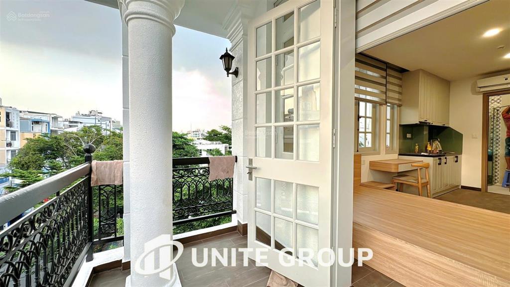 Cho thuê căn hộ quận 10 gần huflit, vạn hạnh mall đầy đủ nội thất, ban công, thang máy, bảo vệ