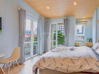 Cho thuê căn hộ quận 4 có ban công có nội thất gần cầu khánh hội, đh luật, nguyễn tất thành