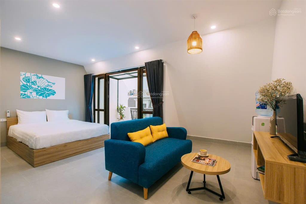 Cho thuê căn hộ trung tâm quận 1, gần nhà thờ đức bà, cầu ba son, full nội thất, có thang máy