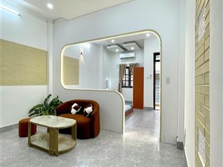 Cho thuê căn hộ quận 1 gần bùi viện, nguyễn huệ, ngã 6 phù đổng, ban công full nội thất, máy giặt