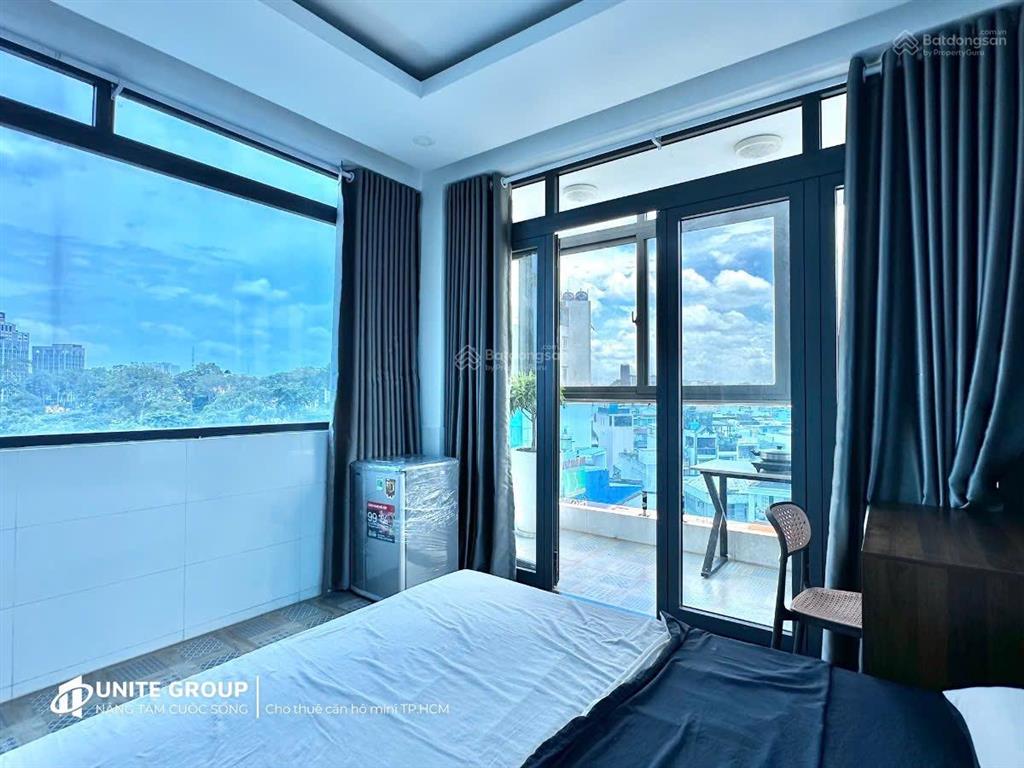 Cho thuê căn hộ quận 1 có ban công, full nội thất gần bộ công an, bùi viện, cầu nguyễn văn cừ